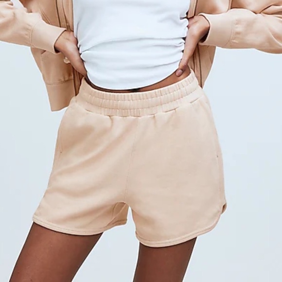 NWT Madewell Dolphin-Hem Shorts: Botanical Dye Edition - Picture 3 of 9